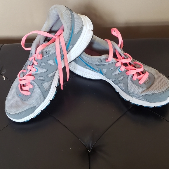 cute womens nike tennis shoes